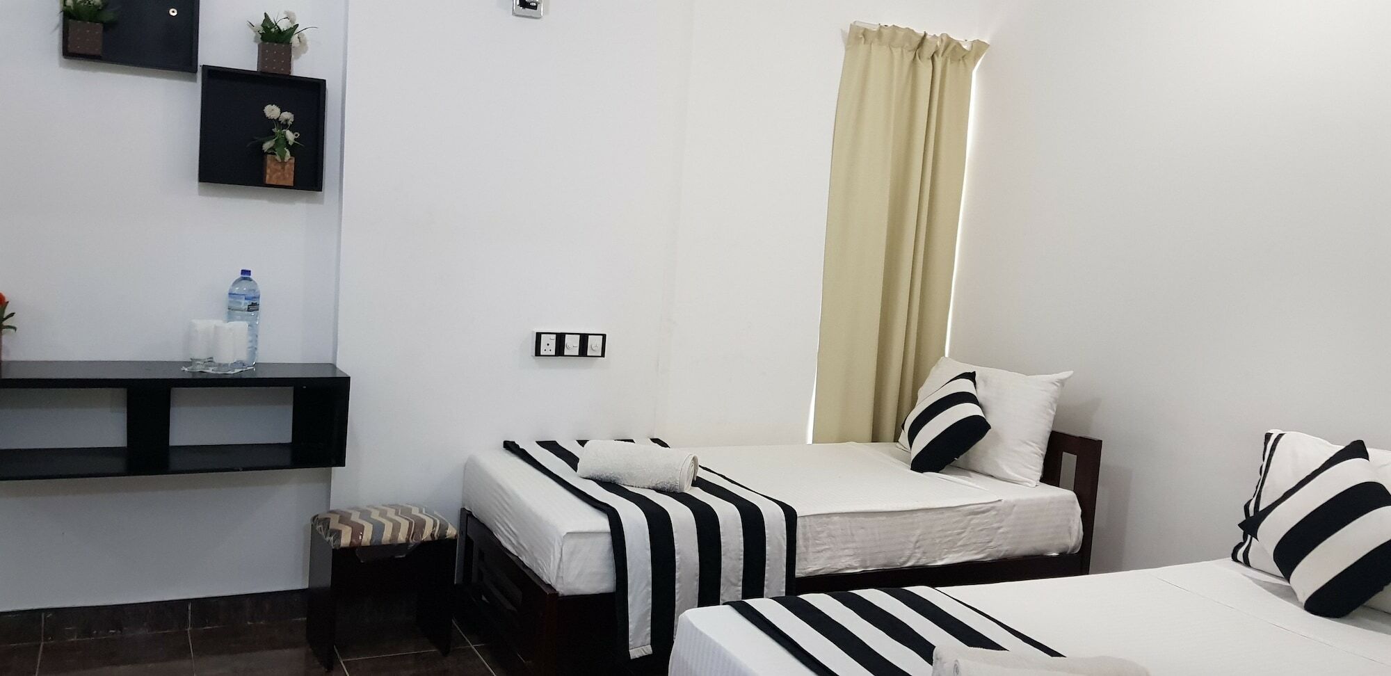 Aura City Hostel Анурадхапура Екстер'єр фото